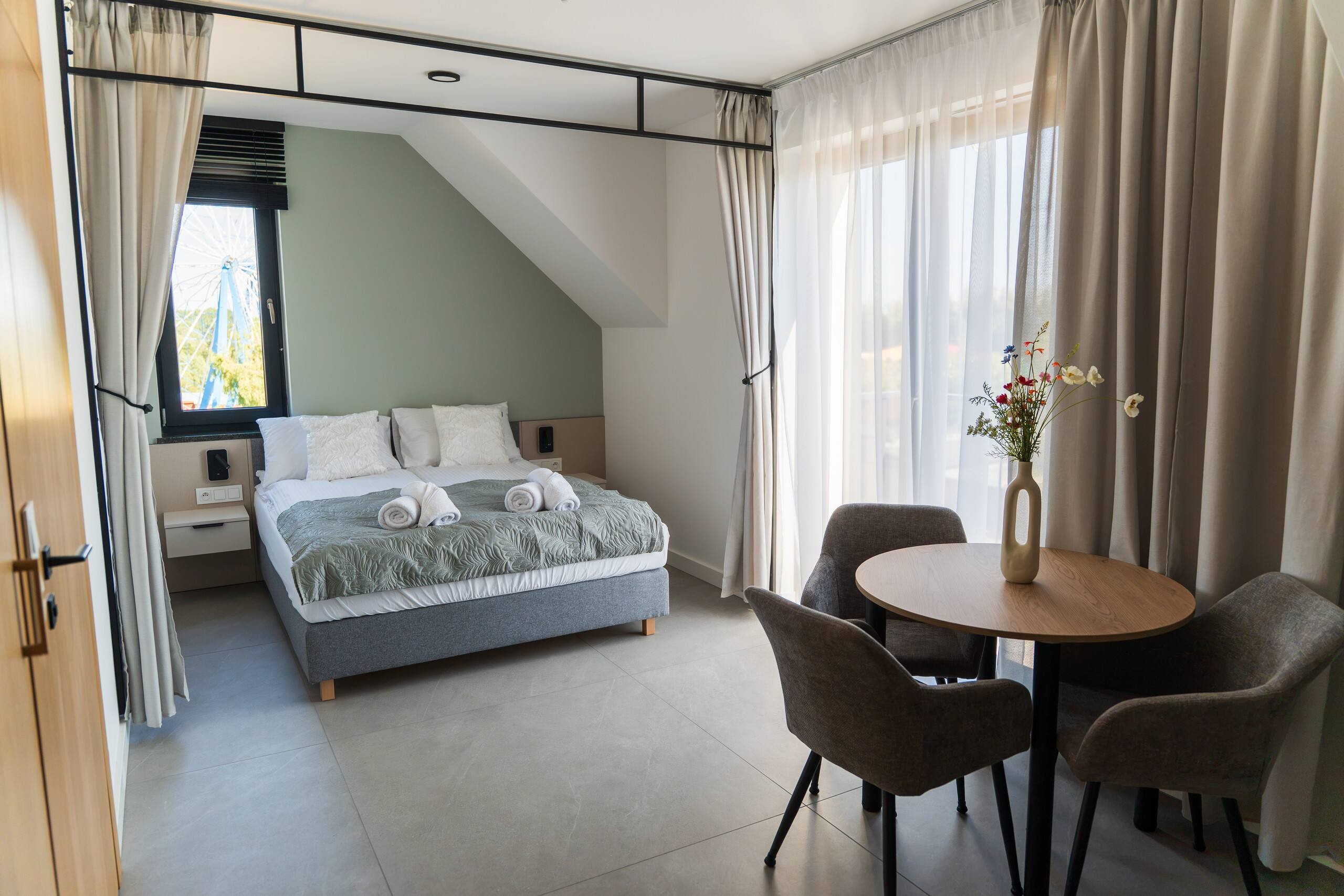 Gratia Maris – pokój dwuosobowy z balkonem | 06 — zdjęcie 01
